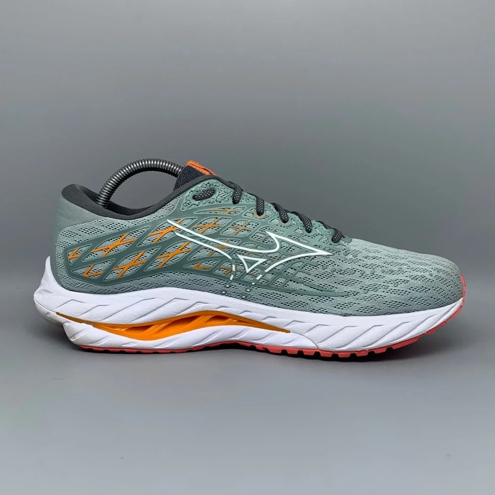 Mizuno included photos